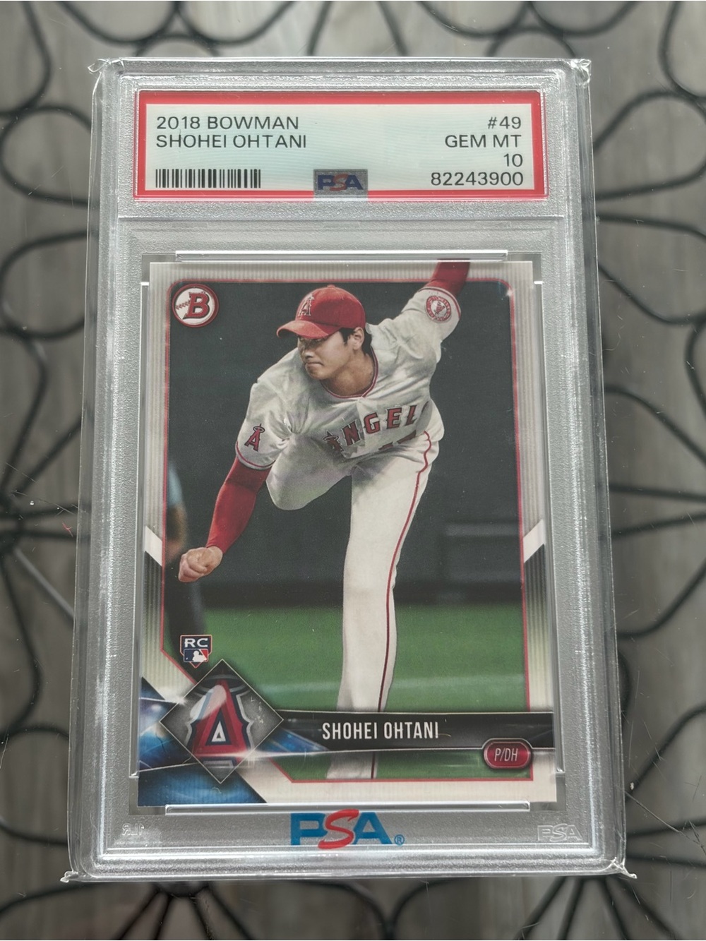 Shohei Ohtani 2018 Bowman Dodgers Rookie RC Baseball Card Graded PSA 10